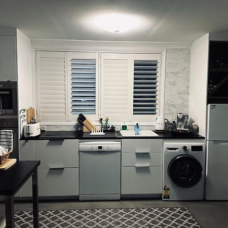 Villa Luxury Boutique Self-Contained Private Granny Flat à Ormeau Extérieur photo